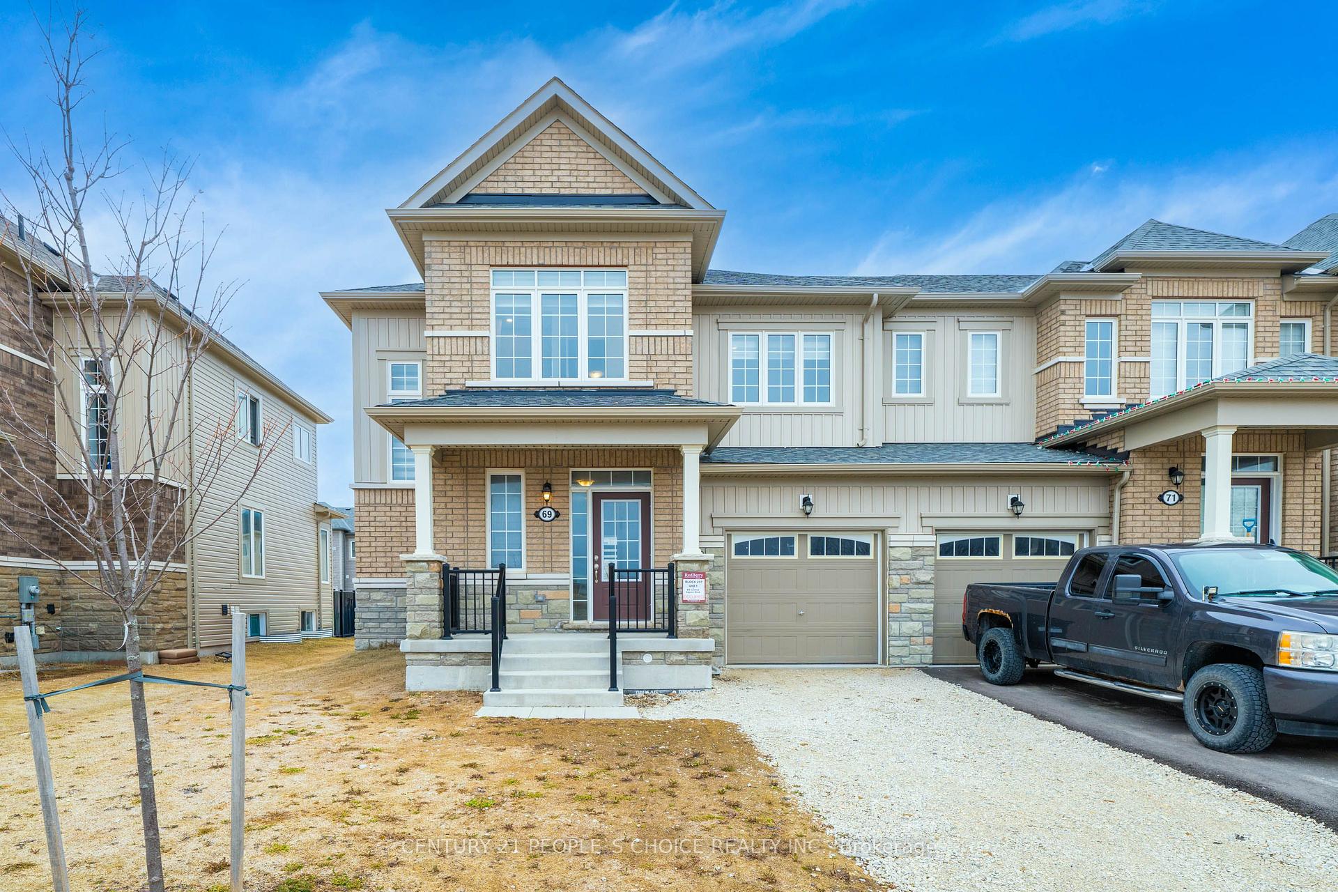 Photo 3 of 69 Central Square Boulevard, Wasaga Beach — HOMEH