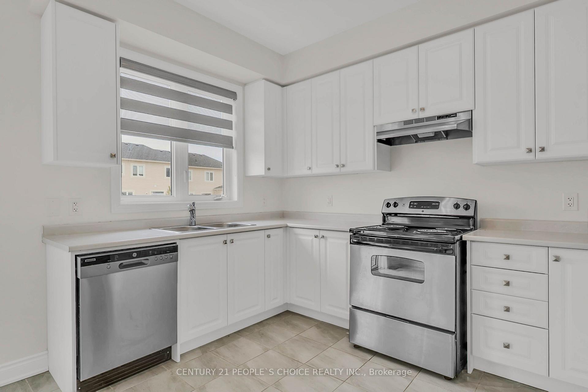 Photo 16 of 69 Central Square Boulevard, Wasaga Beach — HOMEH