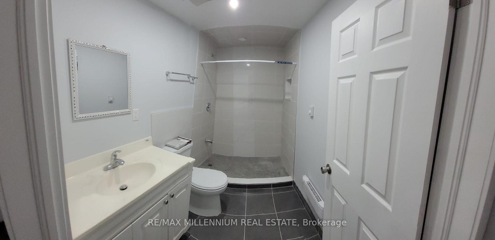 Photo 4 of 271 Thistle Down Boulevard W, Etobicoke, Thistletown-Beaumonde Heights — HOMEH
