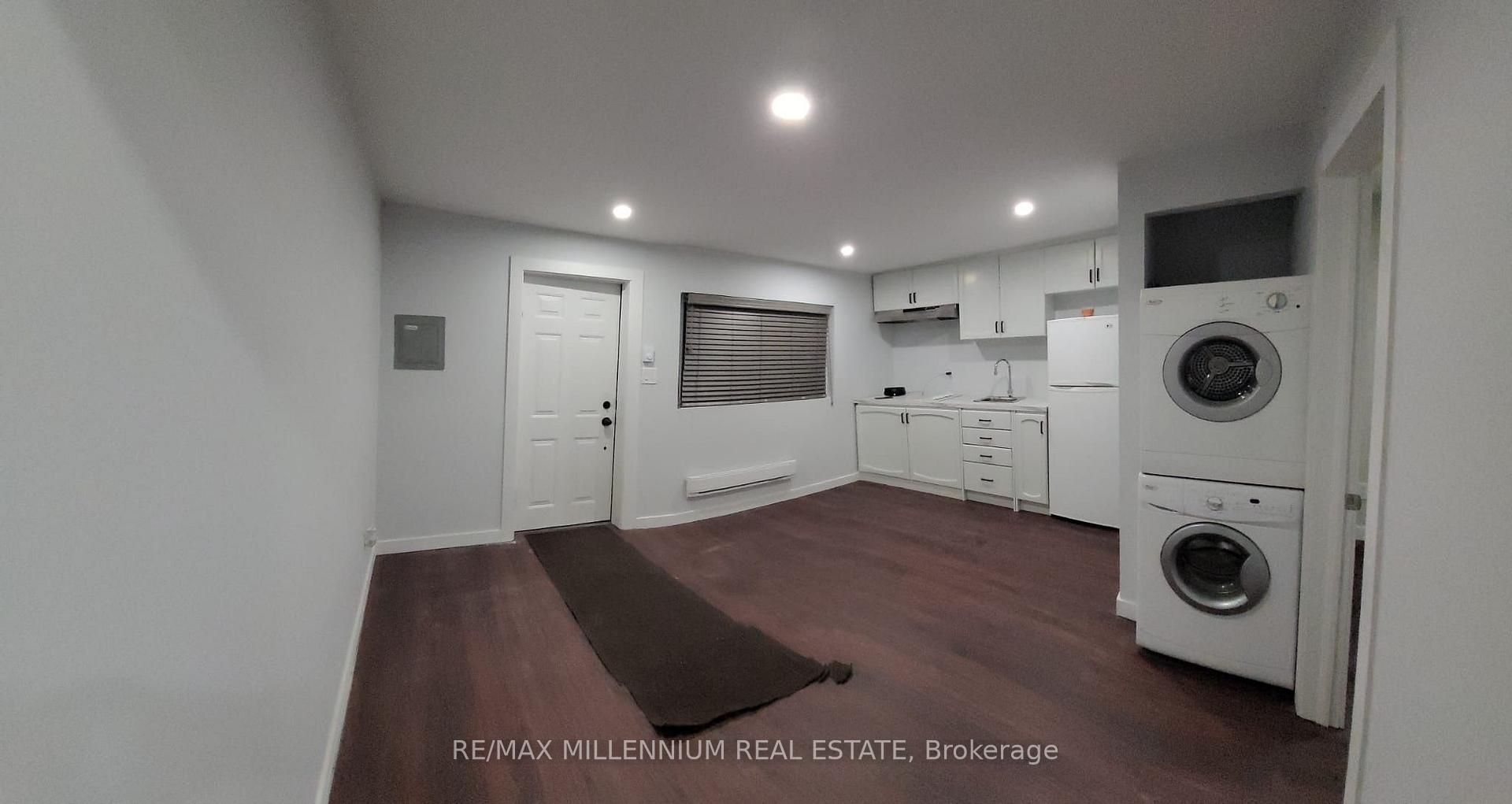 Photo 5 of 271 Thistle Down Boulevard W, Etobicoke, Thistletown-Beaumonde Heights — HOMEH