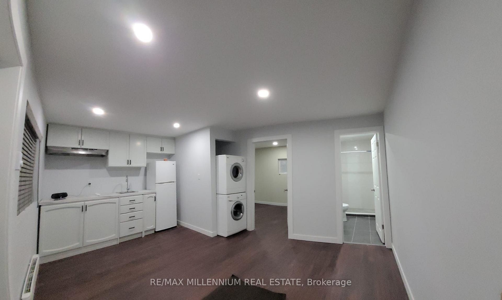 Photo 6 of 271 Thistle Down Boulevard W, Etobicoke, Thistletown-Beaumonde Heights — HOMEH