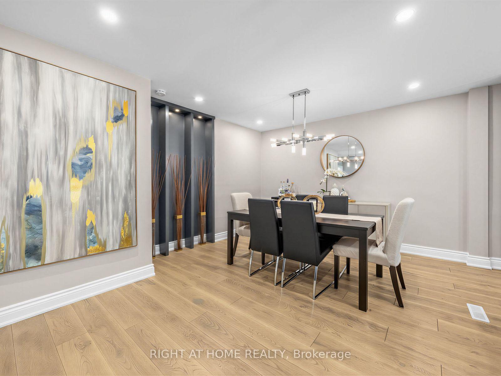 Photo 5 of 4236 Credit Pointe Drive, Mississauga, East Credit — HOMEH