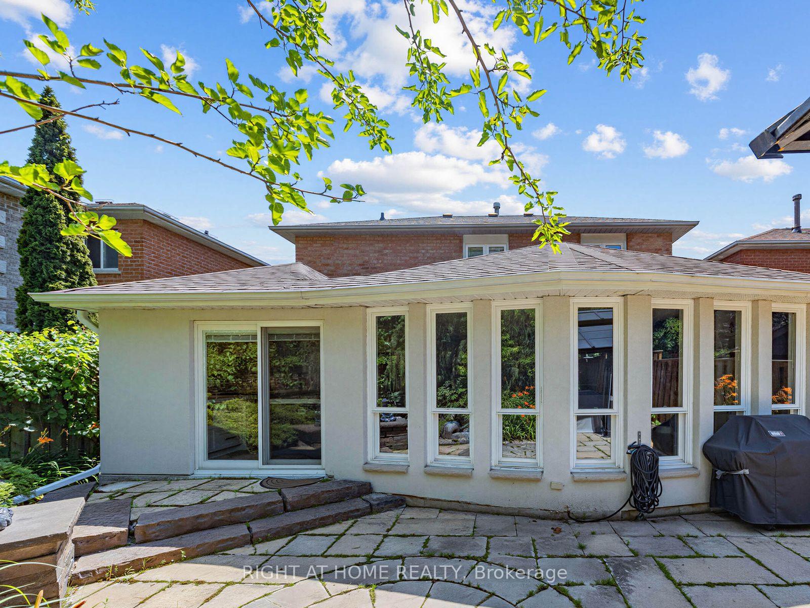 Photo 29 of 4236 Credit Pointe Drive, Mississauga, East Credit — HOMEH