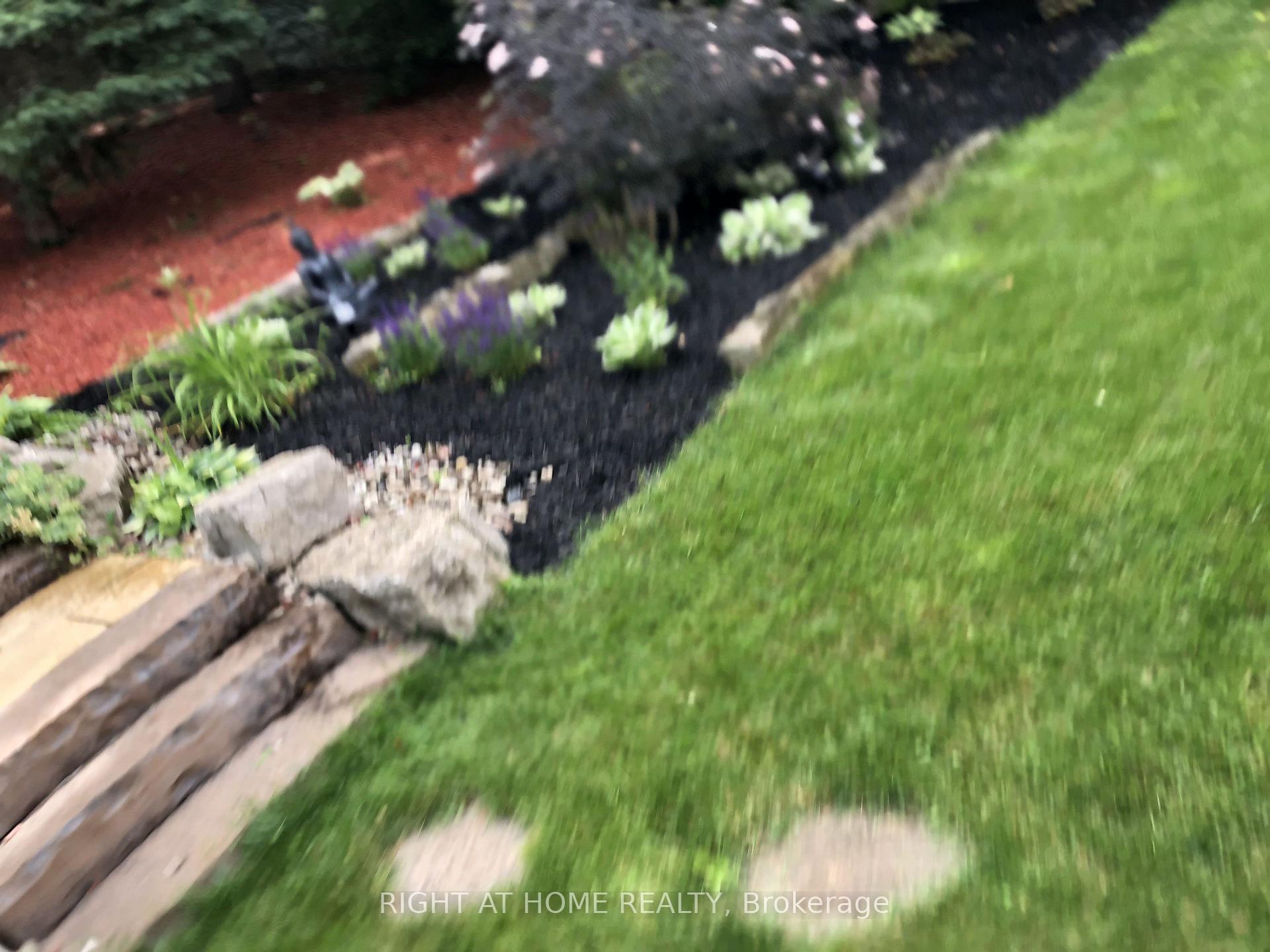 Photo 40 of 4236 Credit Pointe Drive, Mississauga, East Credit — HOMEH