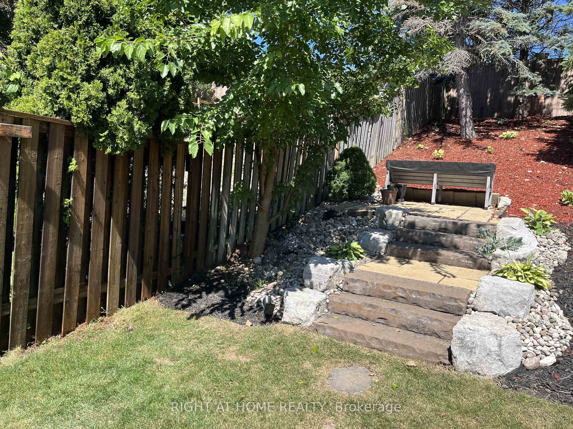 Photo 43 of 4236 Credit Pointe Drive, Mississauga, East Credit — HOMEH
