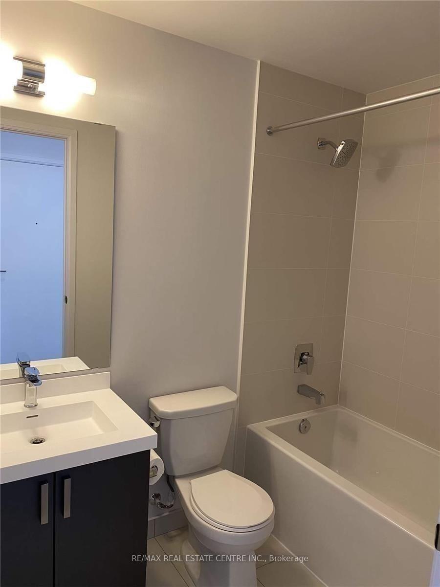 Photo 10 of Unit 1515, 7895 Jane Street, Vaughan, Concord — HOMEH