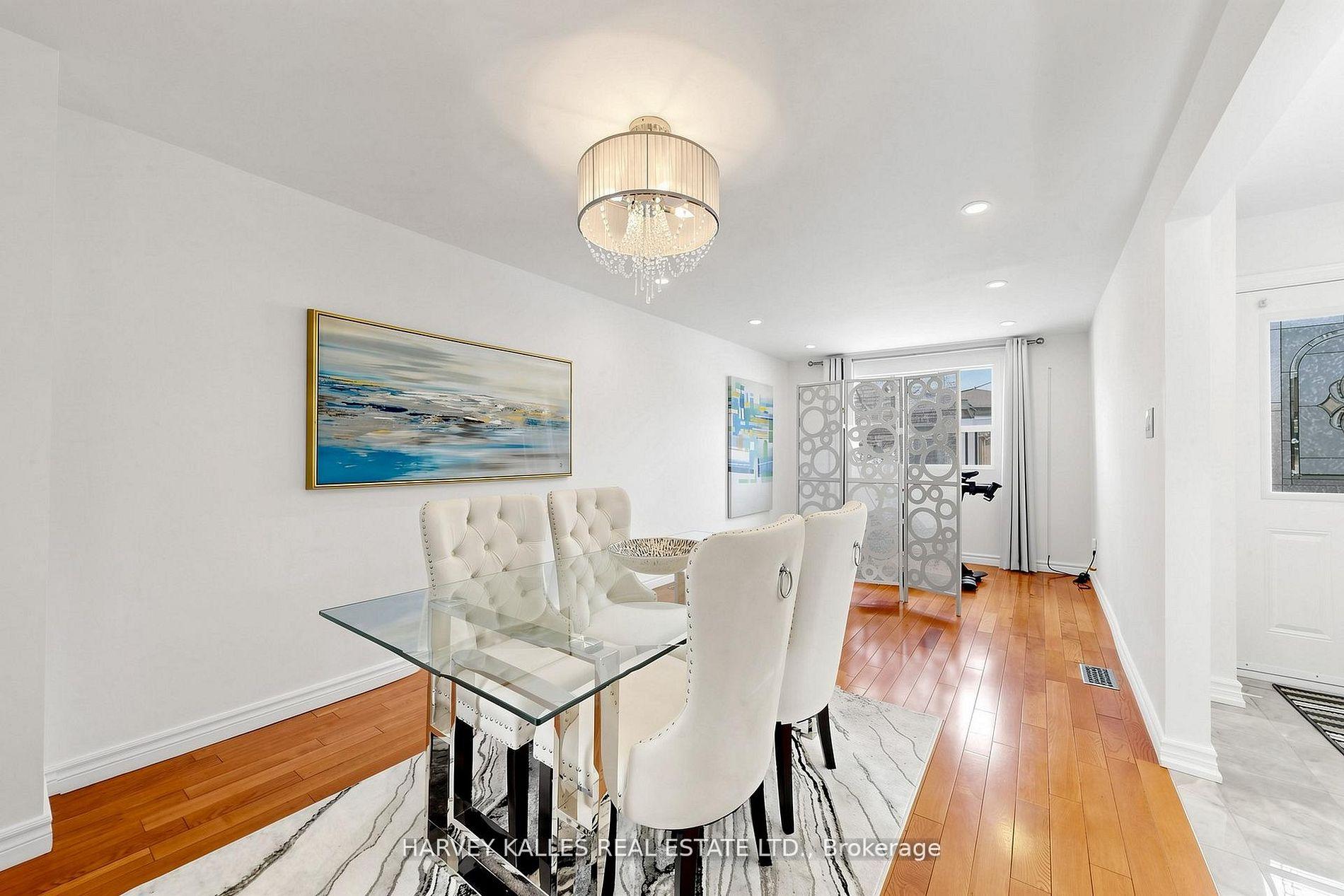 Photo 14 of 197 Lisa Crescent, Vaughan, Crestwood-Springfarm-Yorkhill — HOMEH