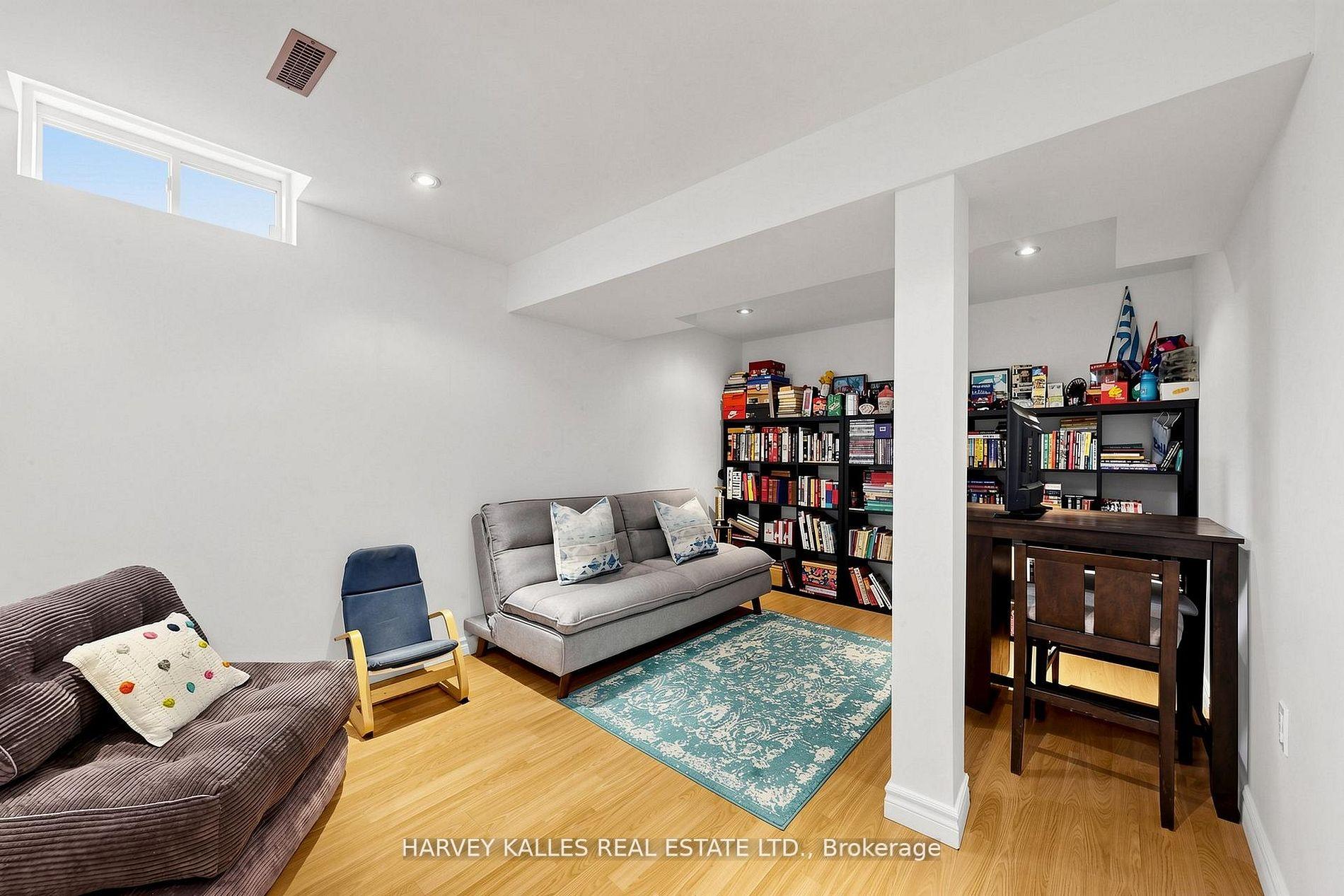 Photo 30 of 197 Lisa Crescent, Vaughan, Crestwood-Springfarm-Yorkhill — HOMEH