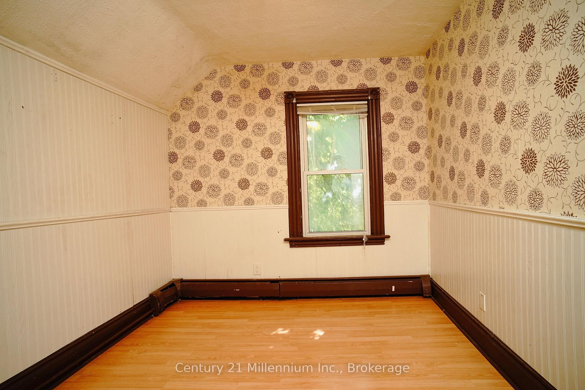 Photo 16 of 104 Spruce Street, Collingwood — HOMEH