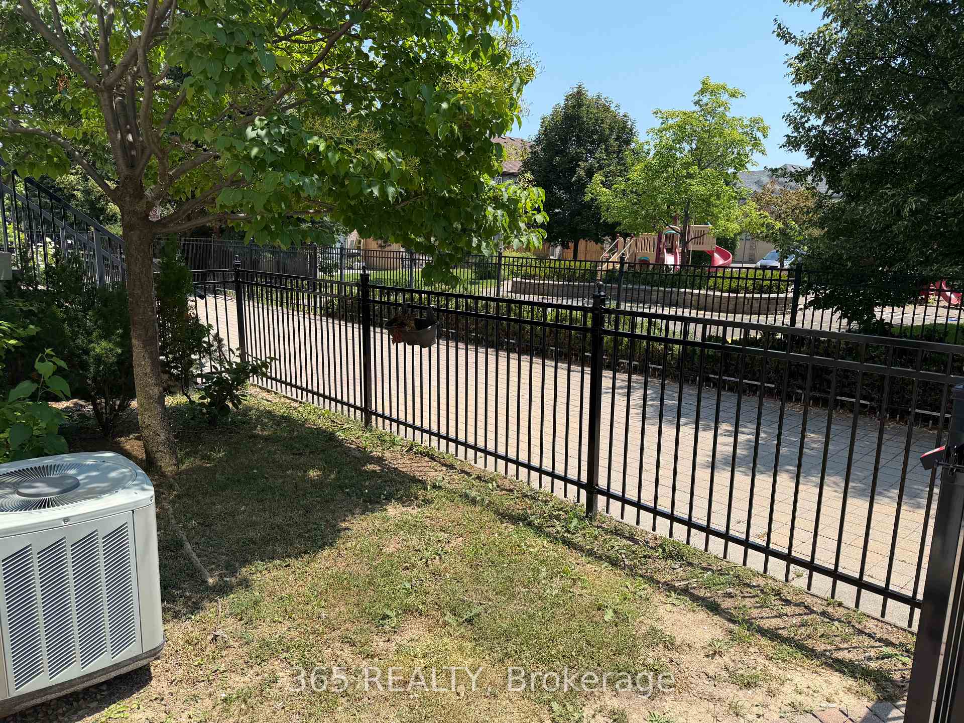 Photo 14 of Unit 263, 4975 Southampton Drive, Mississauga, Churchill Meadows — HOMEH