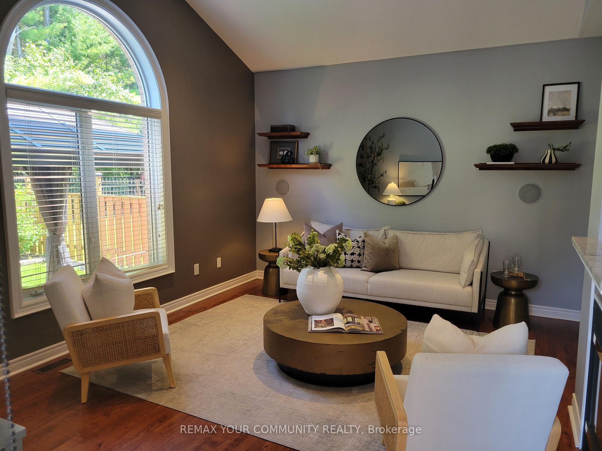 Photo 2 of 88 Castelli Court, Caledon, Bolton North — HOMEH