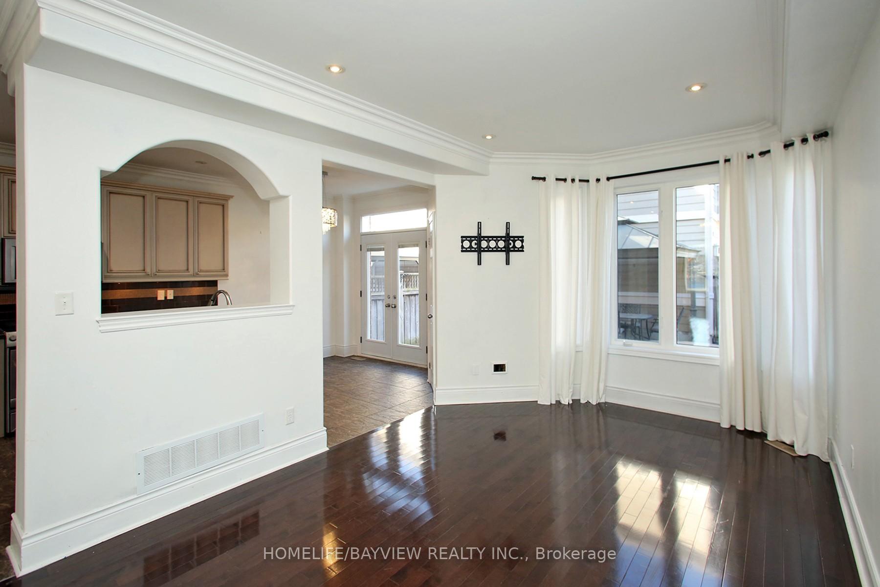 Photo 8 of 572 Country Glen Road, Markham, Cornell — HOMEH