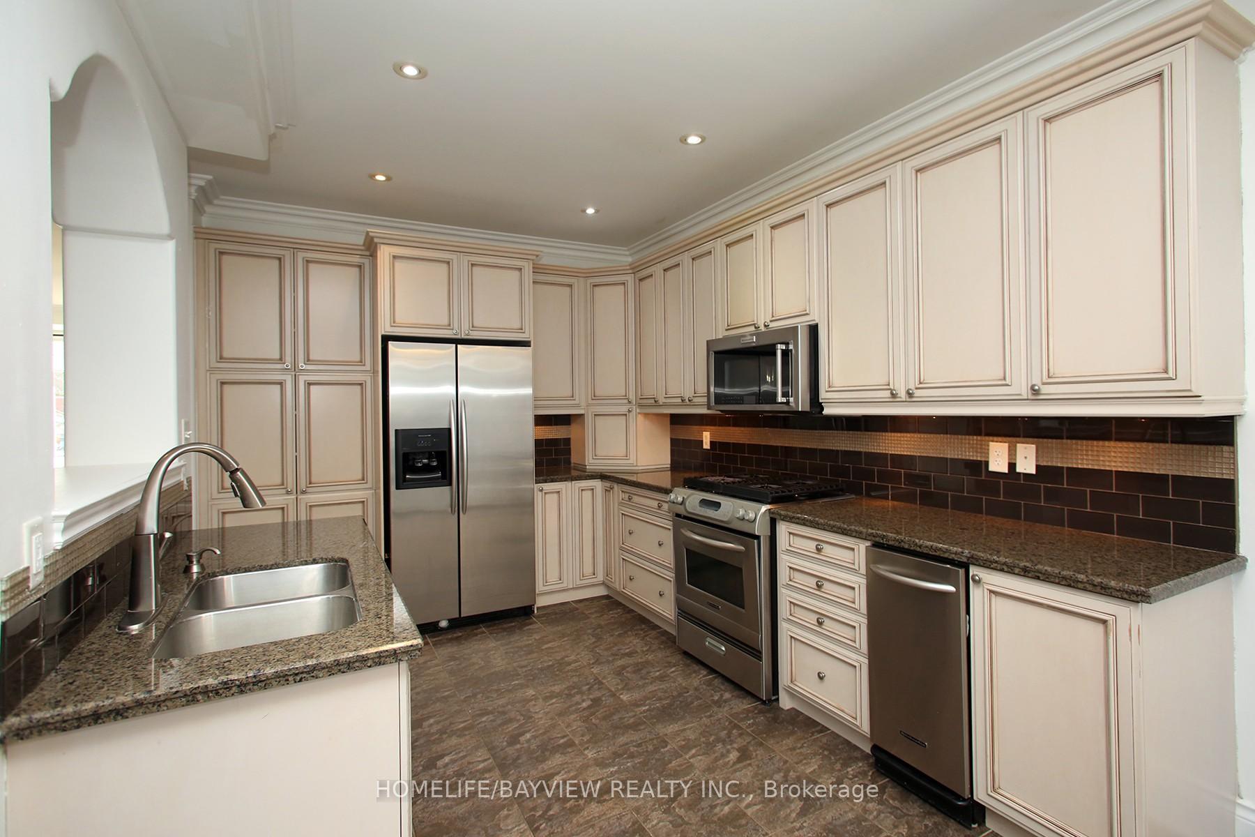 Photo 11 of 572 Country Glen Road, Markham, Cornell — HOMEH