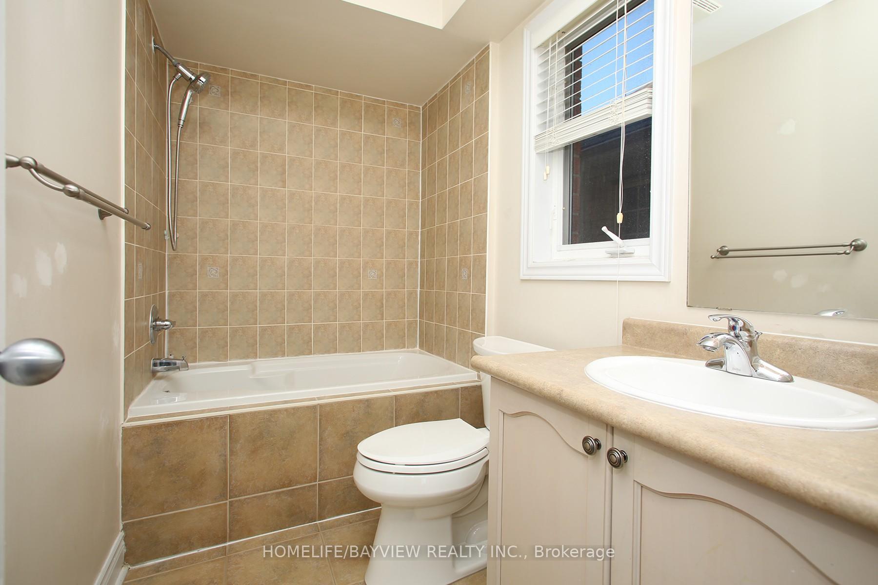 Photo 17 of 572 Country Glen Road, Markham, Cornell — HOMEH