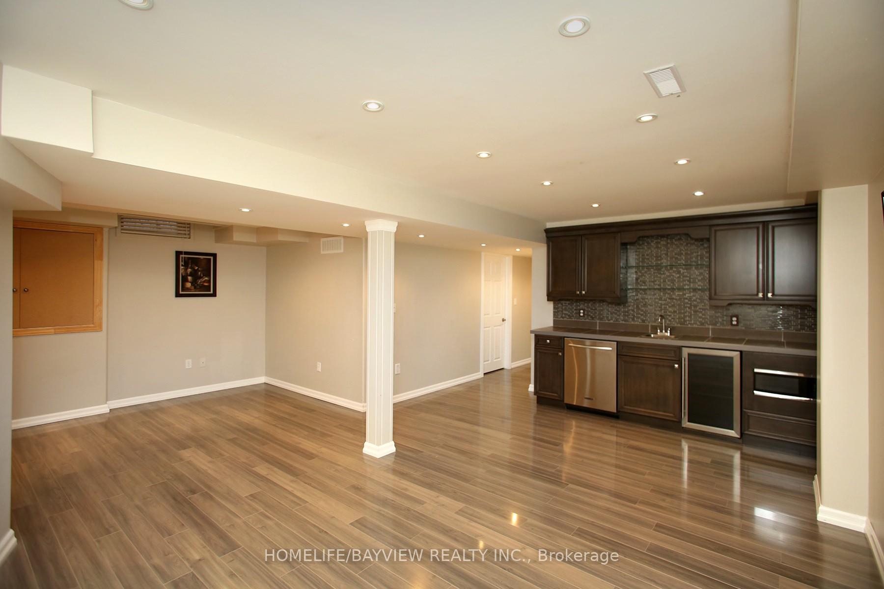 Photo 24 of 572 Country Glen Road, Markham, Cornell — HOMEH