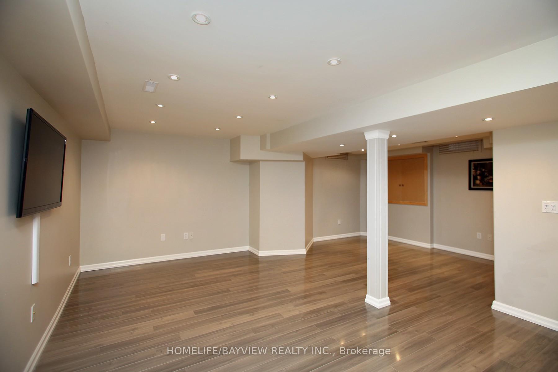 Photo 26 of 572 Country Glen Road, Markham, Cornell — HOMEH