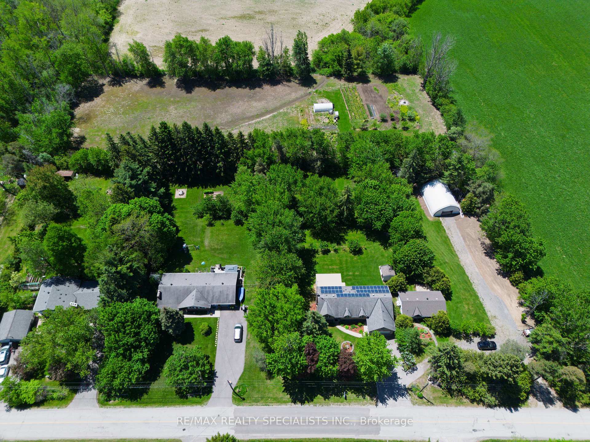 Photo 3 of 10642 Sixth Line, Halton Hills, Rural Halton Hills — HOMEH