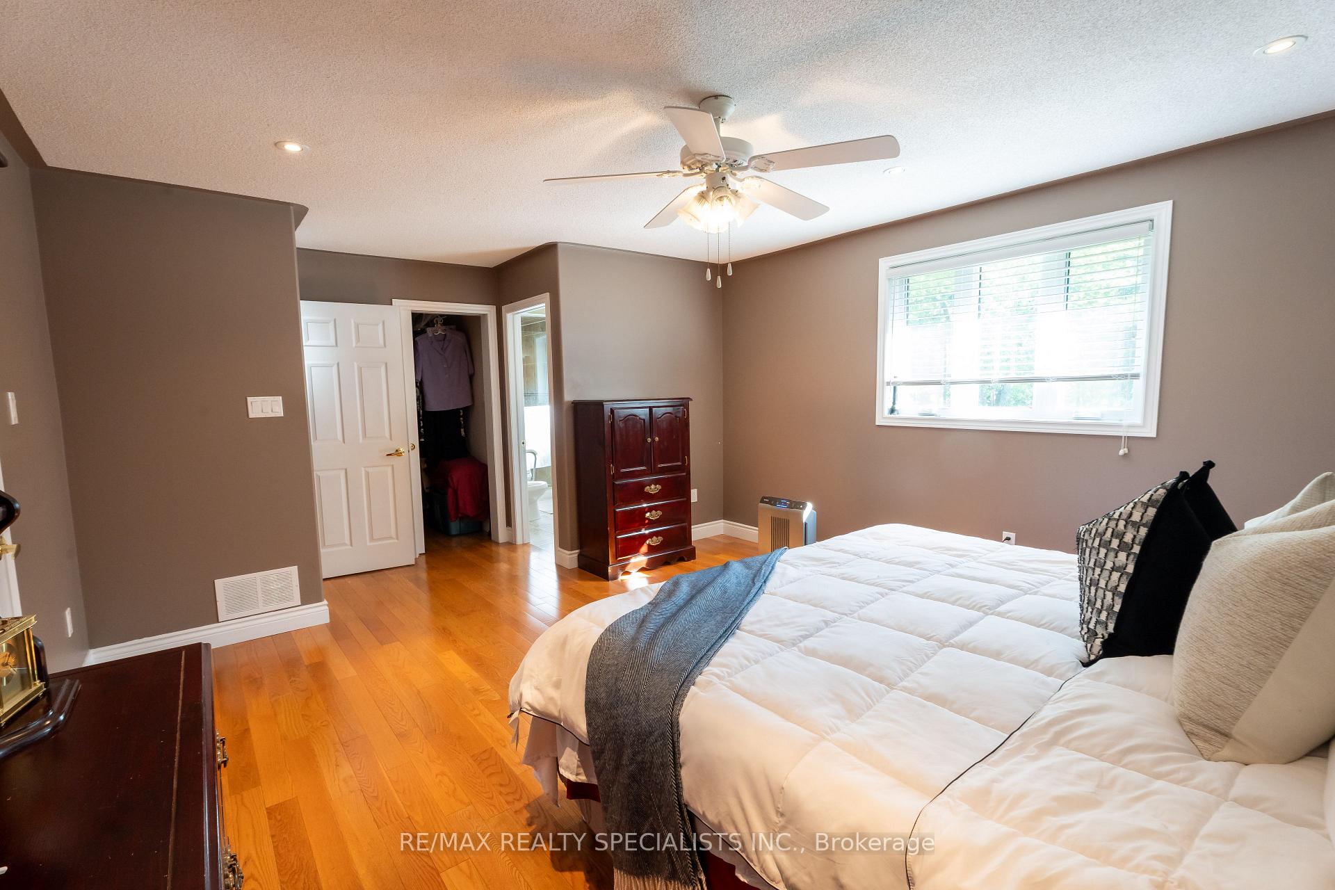 Photo 12 of 10642 Sixth Line, Halton Hills, Rural Halton Hills — HOMEH