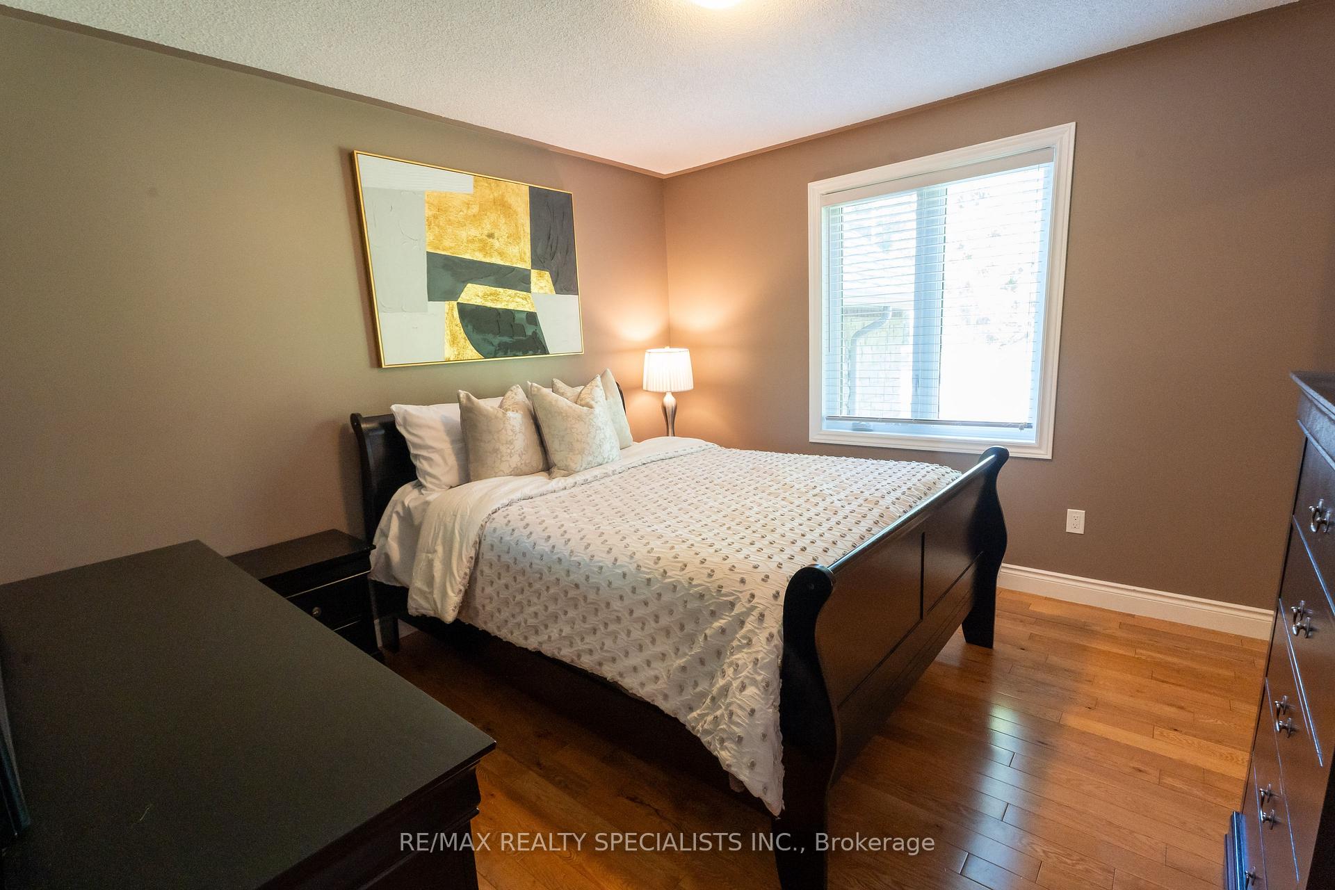 Photo 13 of 10642 Sixth Line, Halton Hills, Rural Halton Hills — HOMEH