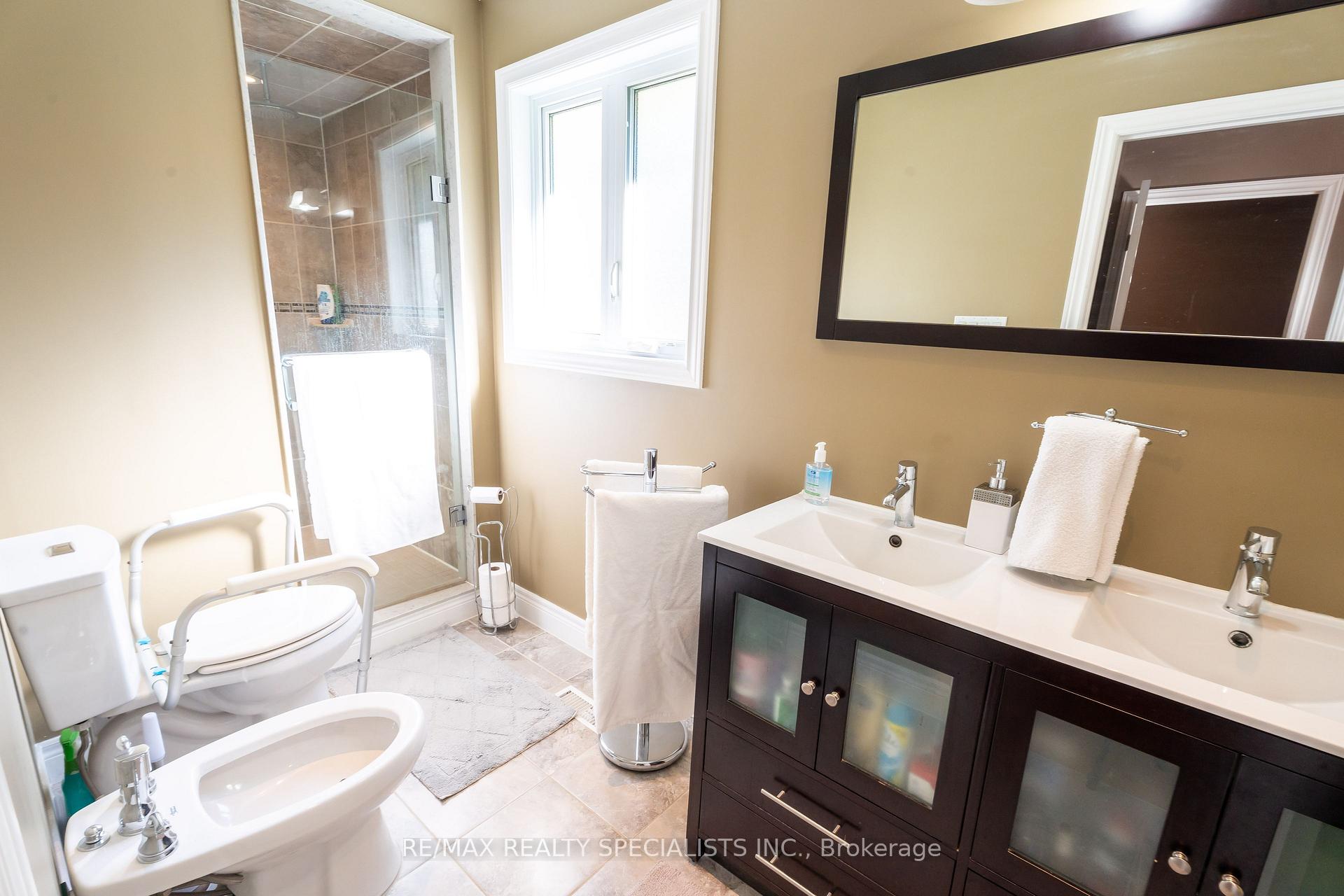Photo 17 of 10642 Sixth Line, Halton Hills, Rural Halton Hills — HOMEH