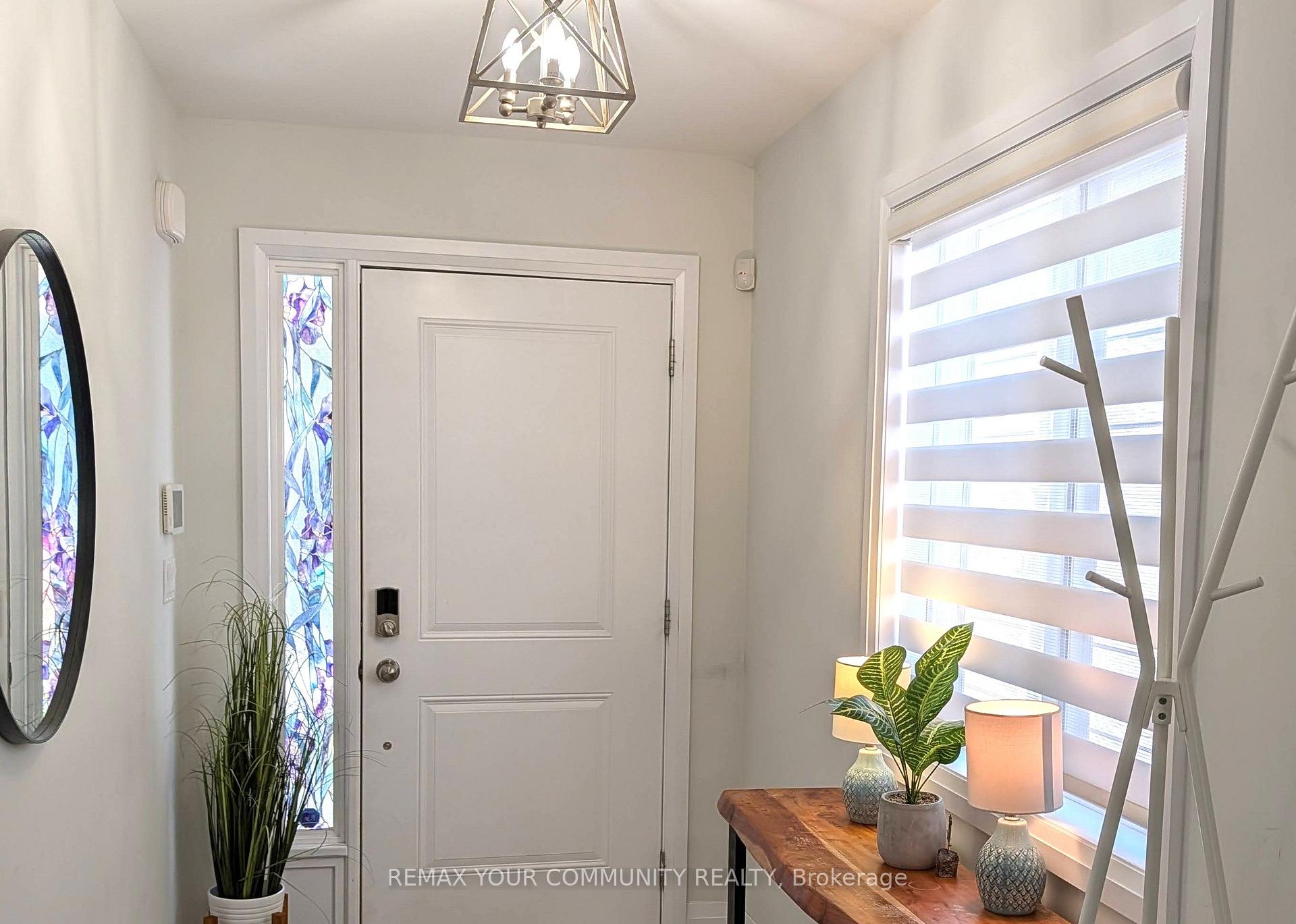 Photo 5 of 184 Kensington Avenue N, Hamilton, Crown Point — HOMEH