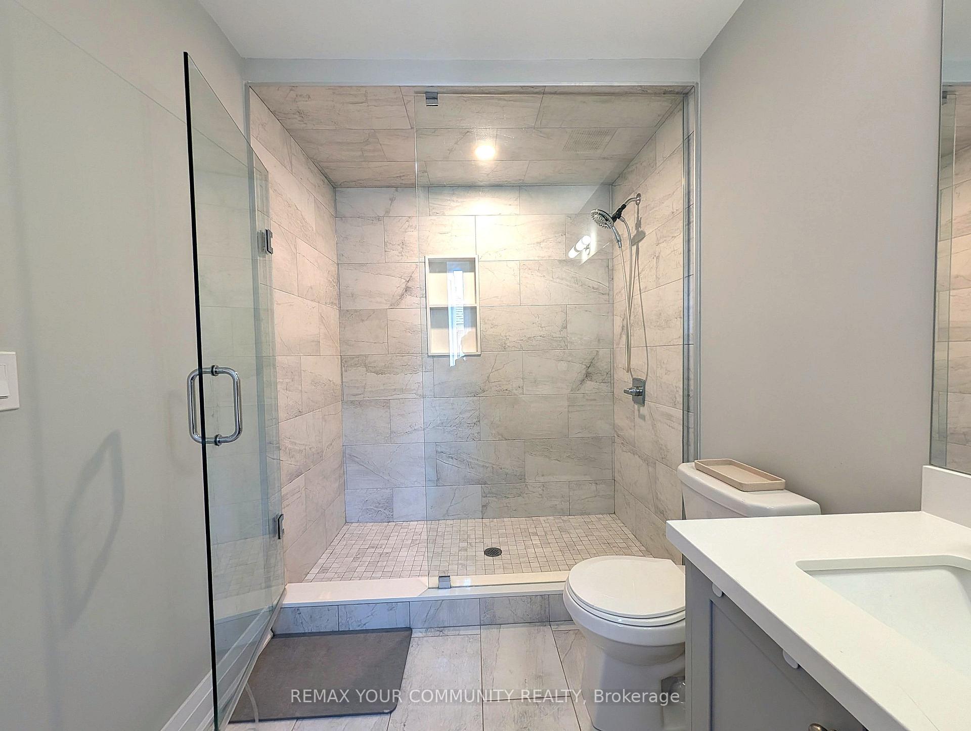 Photo 16 of 184 Kensington Avenue N, Hamilton, Crown Point — HOMEH