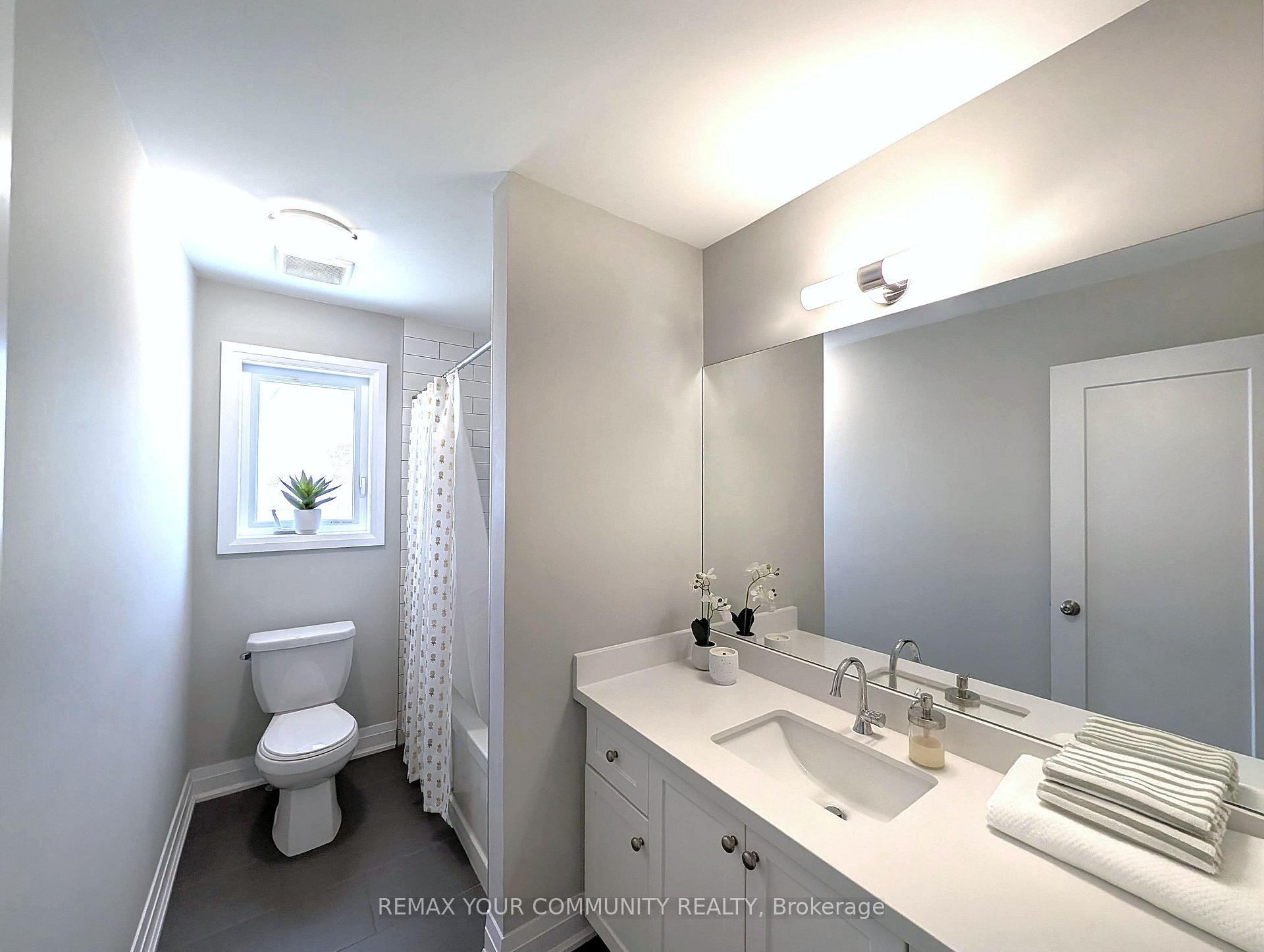 Photo 18 of 184 Kensington Avenue N, Hamilton, Crown Point — HOMEH