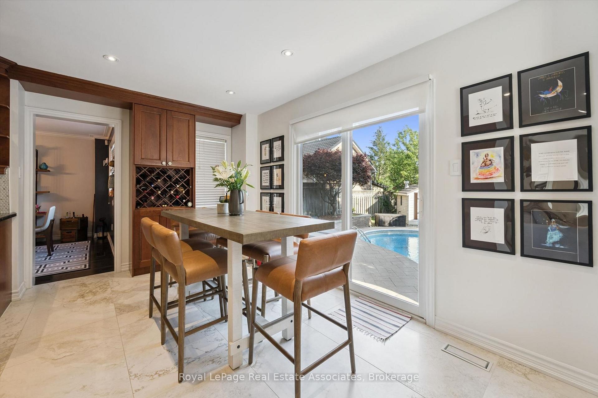 Photo 10 of 3344 Trelawny Circle, Mississauga, Lisgar — HOMEH