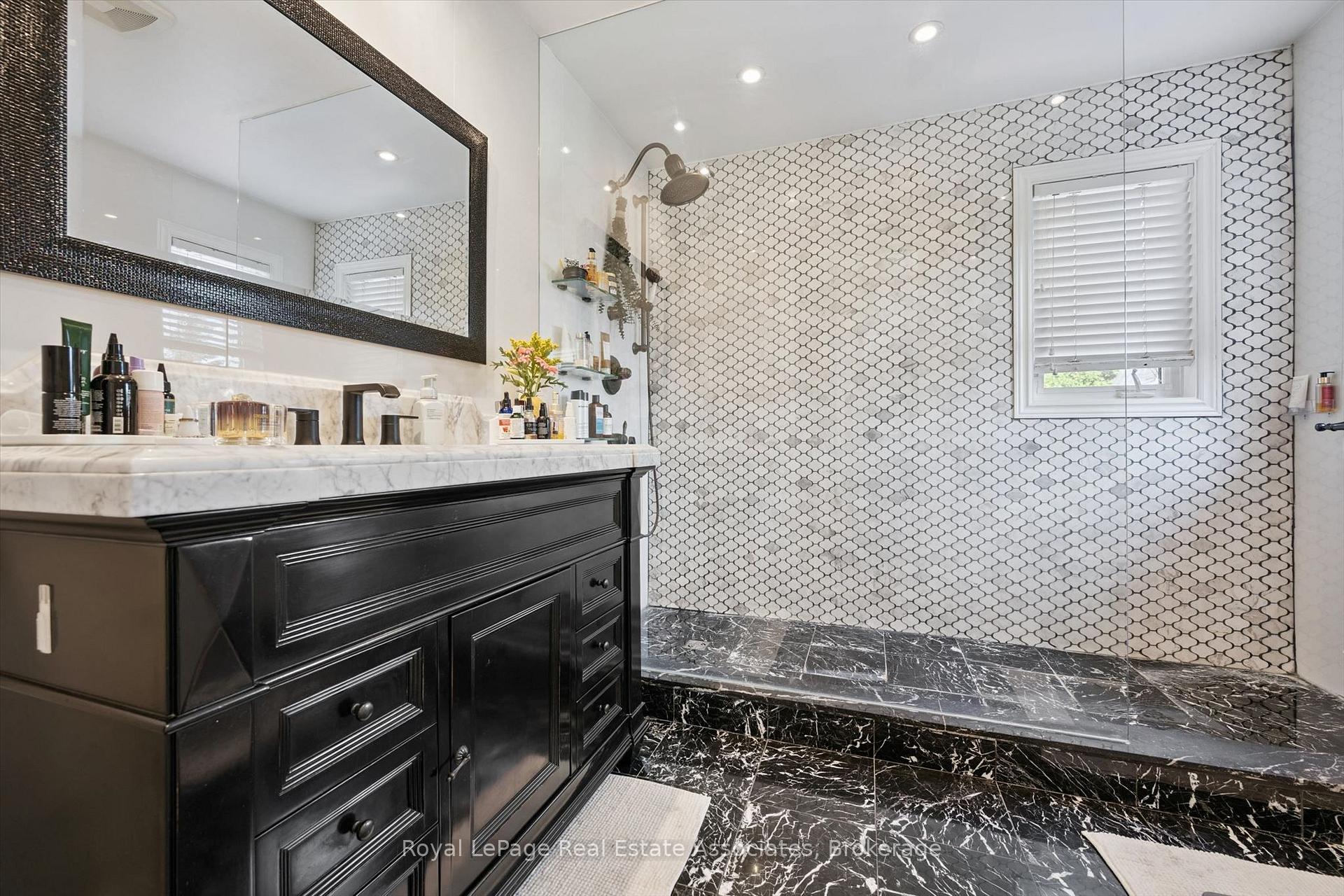 Photo 24 of 3344 Trelawny Circle, Mississauga, Lisgar — HOMEH