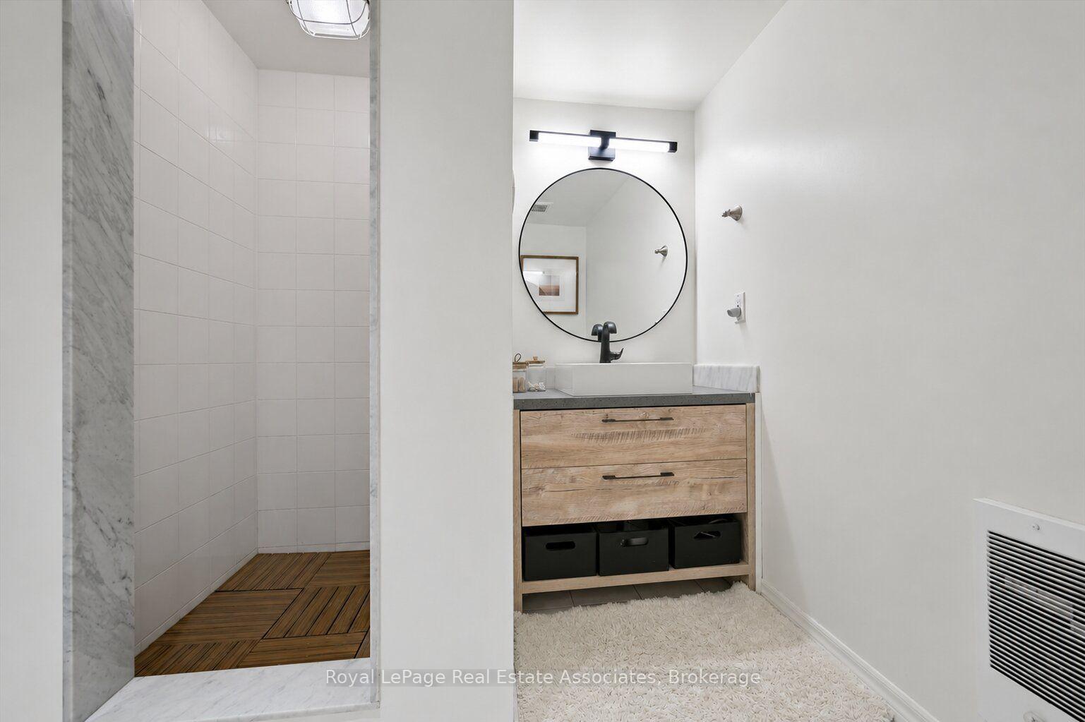 Photo 33 of 3344 Trelawny Circle, Mississauga, Lisgar — HOMEH