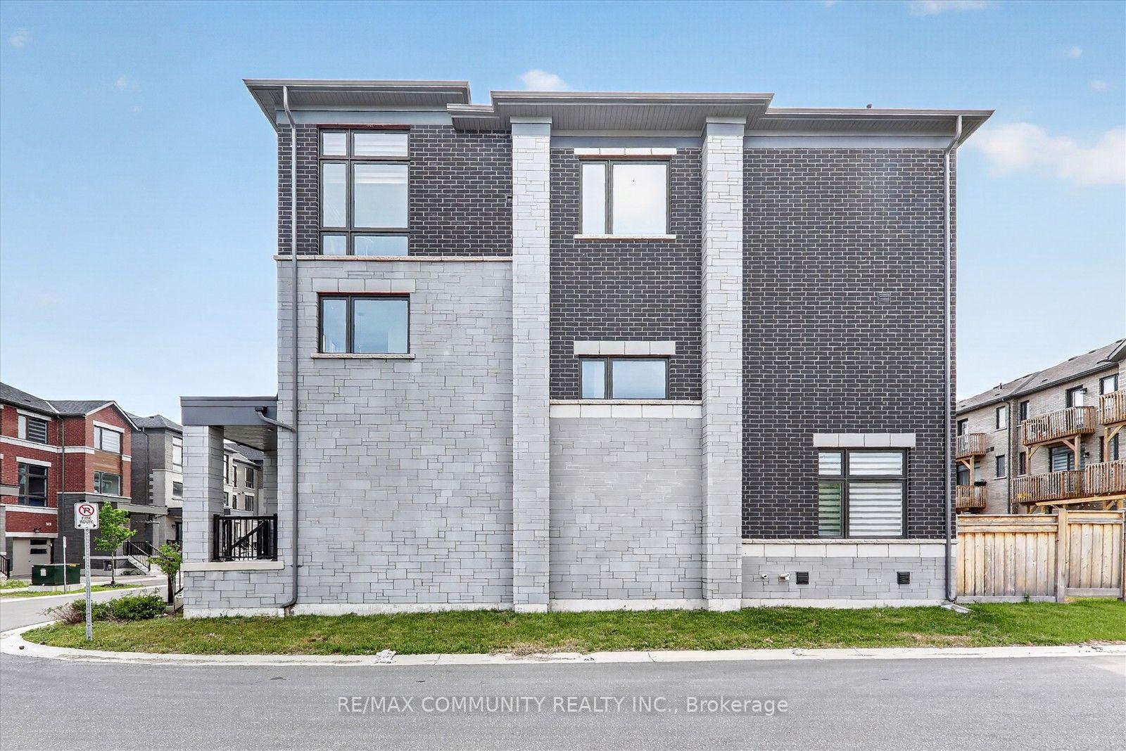 Photo 7 of 45 Douet Lane, Ajax, South East — HOMEH