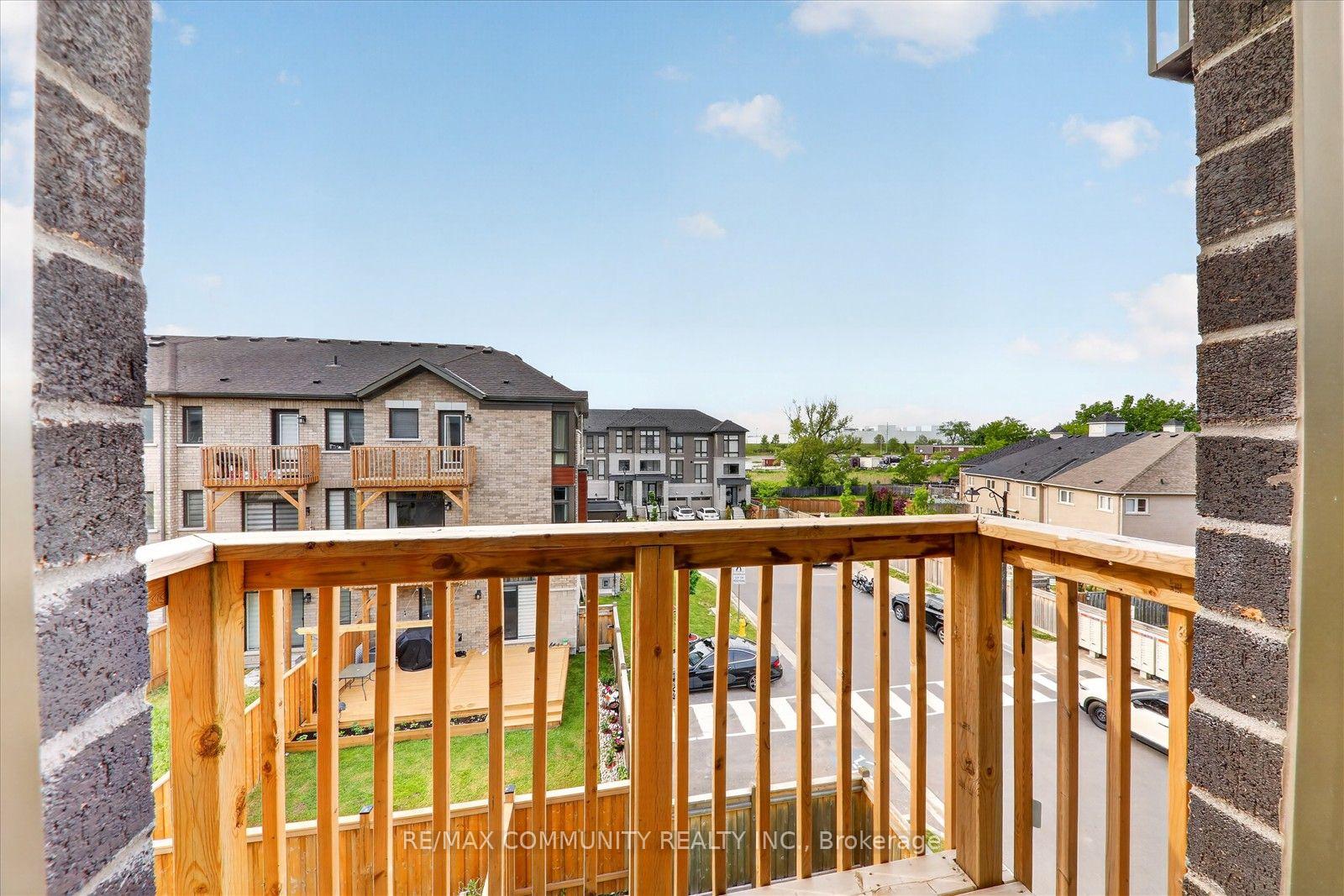 Photo 29 of 45 Douet Lane, Ajax, South East — HOMEH