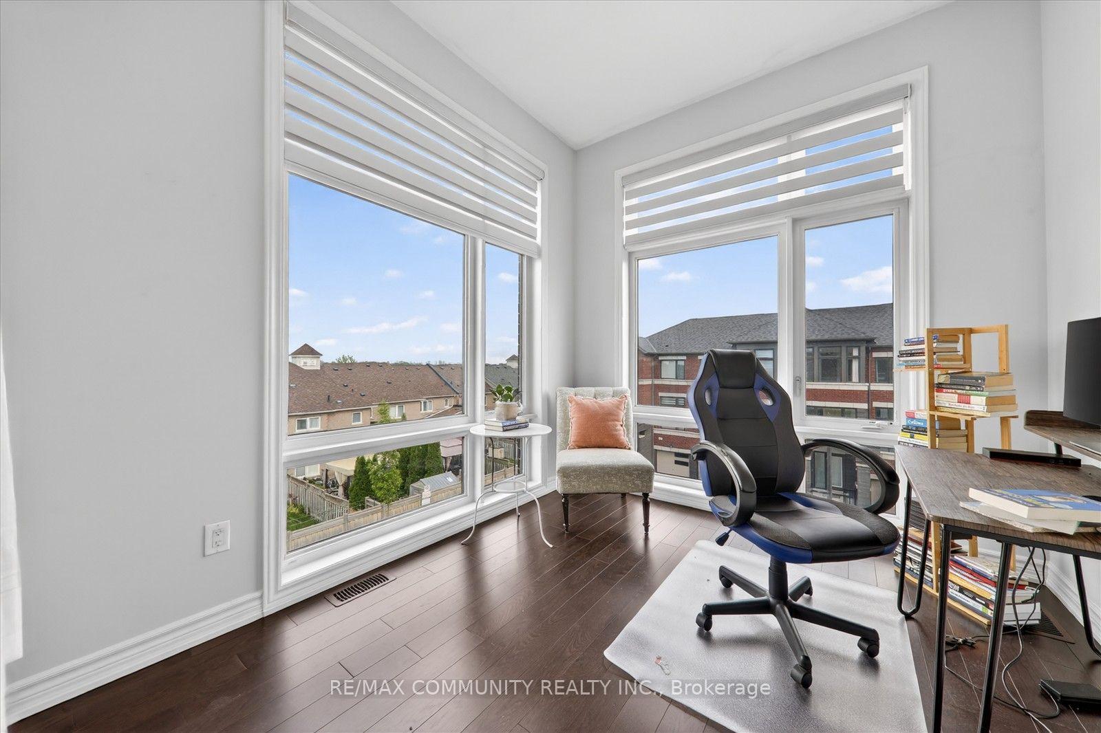 Photo 34 of 45 Douet Lane, Ajax, South East — HOMEH