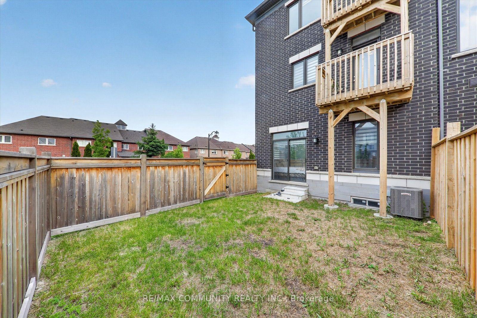 Photo 41 of 45 Douet Lane, Ajax, South East — HOMEH