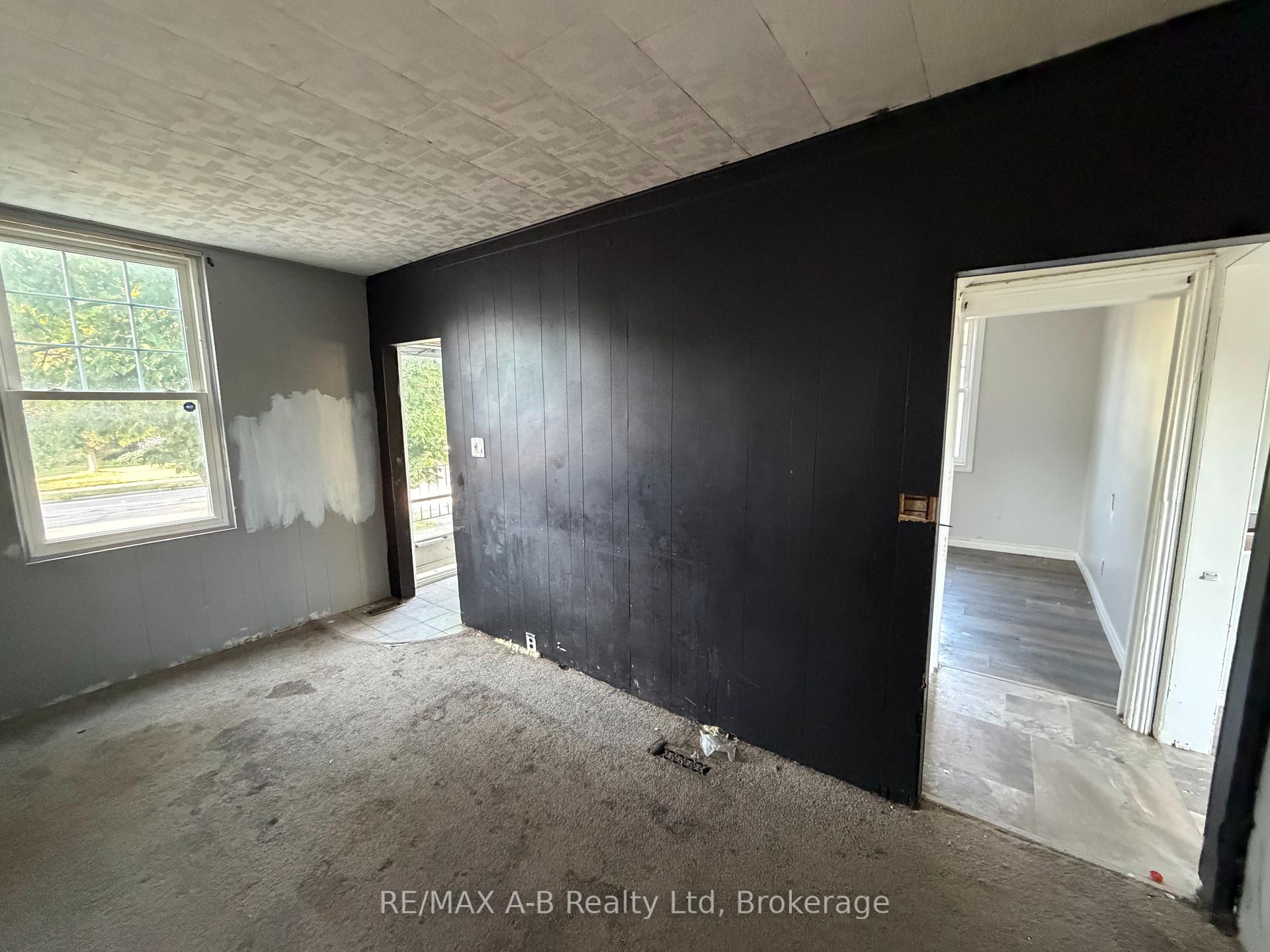 Photo 17 of 103 Norfolk Street, Stratford — HOMEH