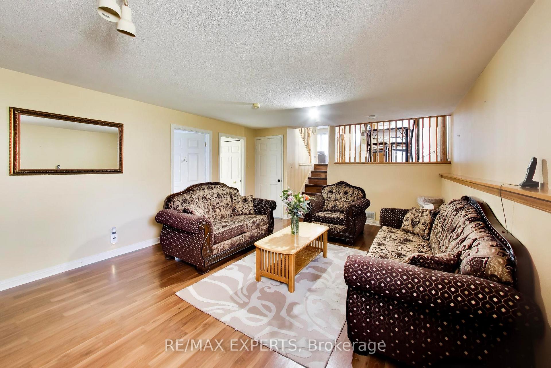 Photo 23 of 331 Newbury Drive, Kitchener, Forest Heights — HOMEH