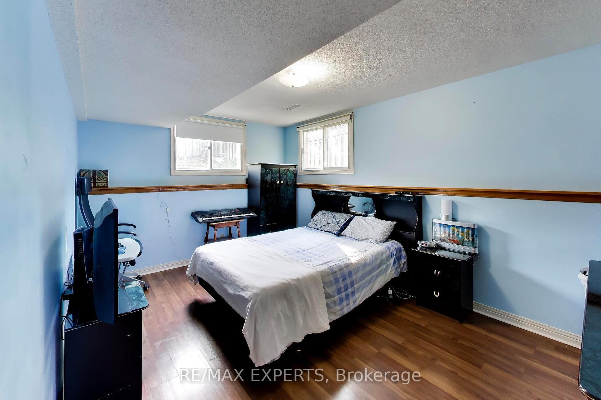 Photo 25 of 331 Newbury Drive, Kitchener, Forest Heights — HOMEH
