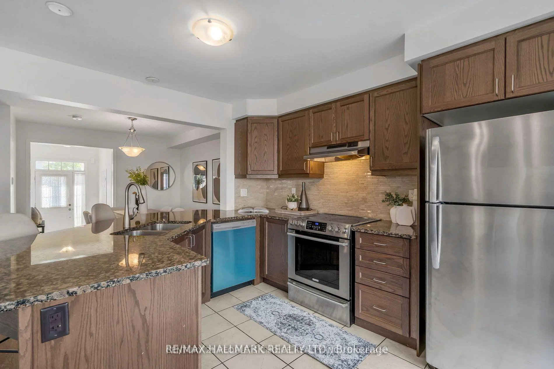 Photo 15 of 246 Waterbrook Lane, Kitchener — HOMEH