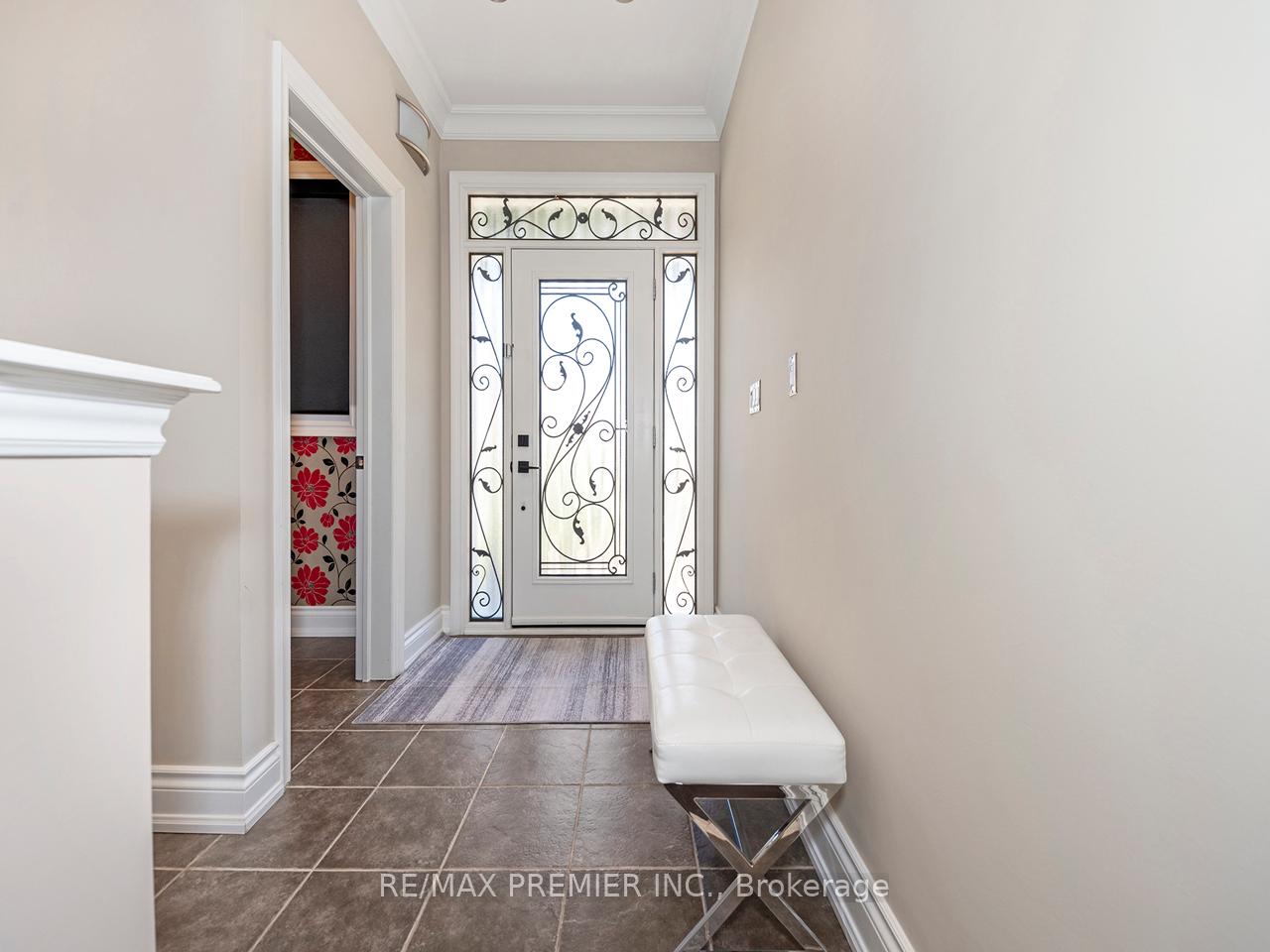 Photo 4 of 6 Lockburn Crescent, Brampton, Fletcher's Meadow — HOMEH