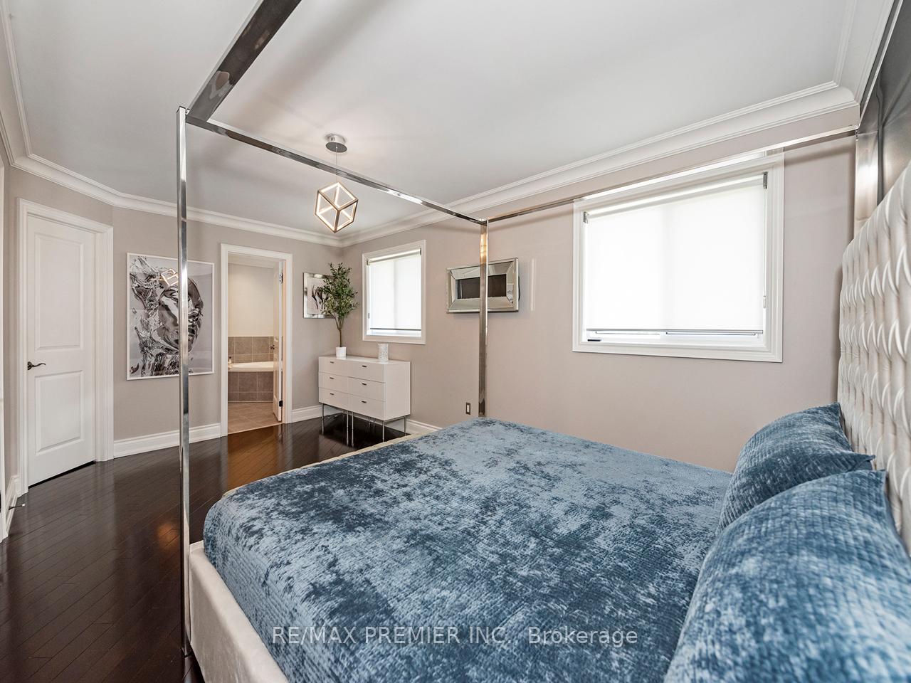 Photo 18 of 6 Lockburn Crescent, Brampton, Fletcher's Meadow — HOMEH