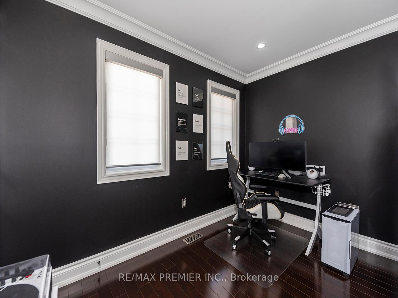 Photo 23 of 6 Lockburn Crescent, Brampton, Fletcher's Meadow — HOMEH