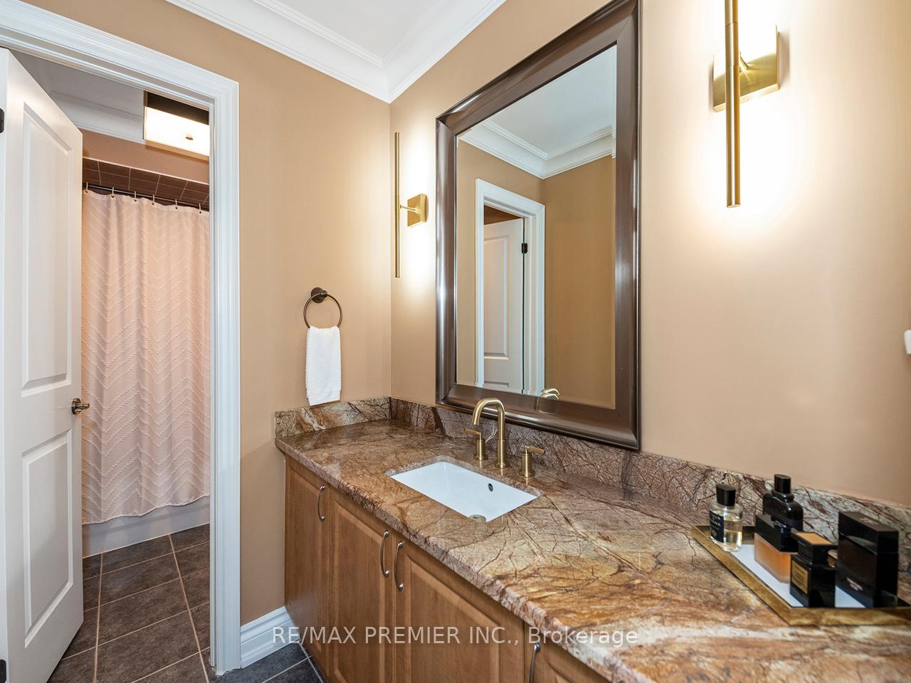 Photo 24 of 6 Lockburn Crescent, Brampton, Fletcher's Meadow — HOMEH