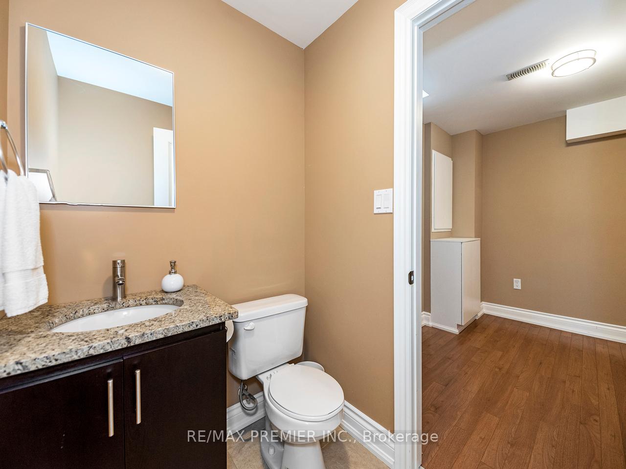 Photo 32 of 6 Lockburn Crescent, Brampton, Fletcher's Meadow — HOMEH