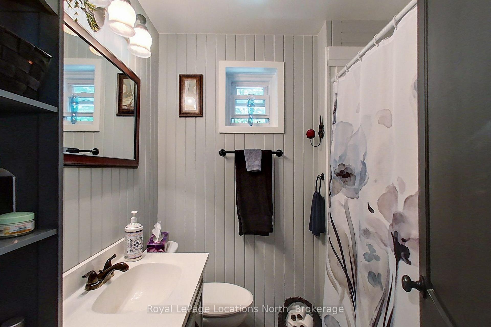 Photo 16 of 68 Centre Street, Meaford — HOMEH