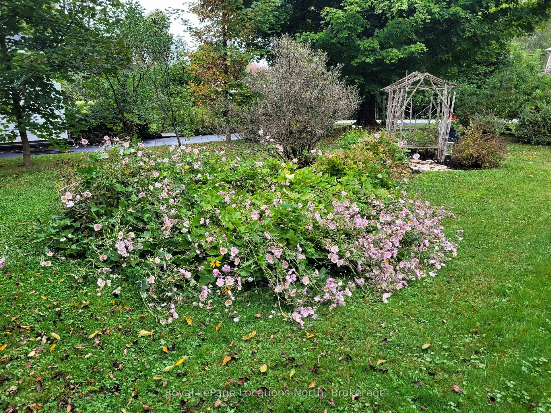 Photo 26 of 68 Centre Street, Meaford — HOMEH