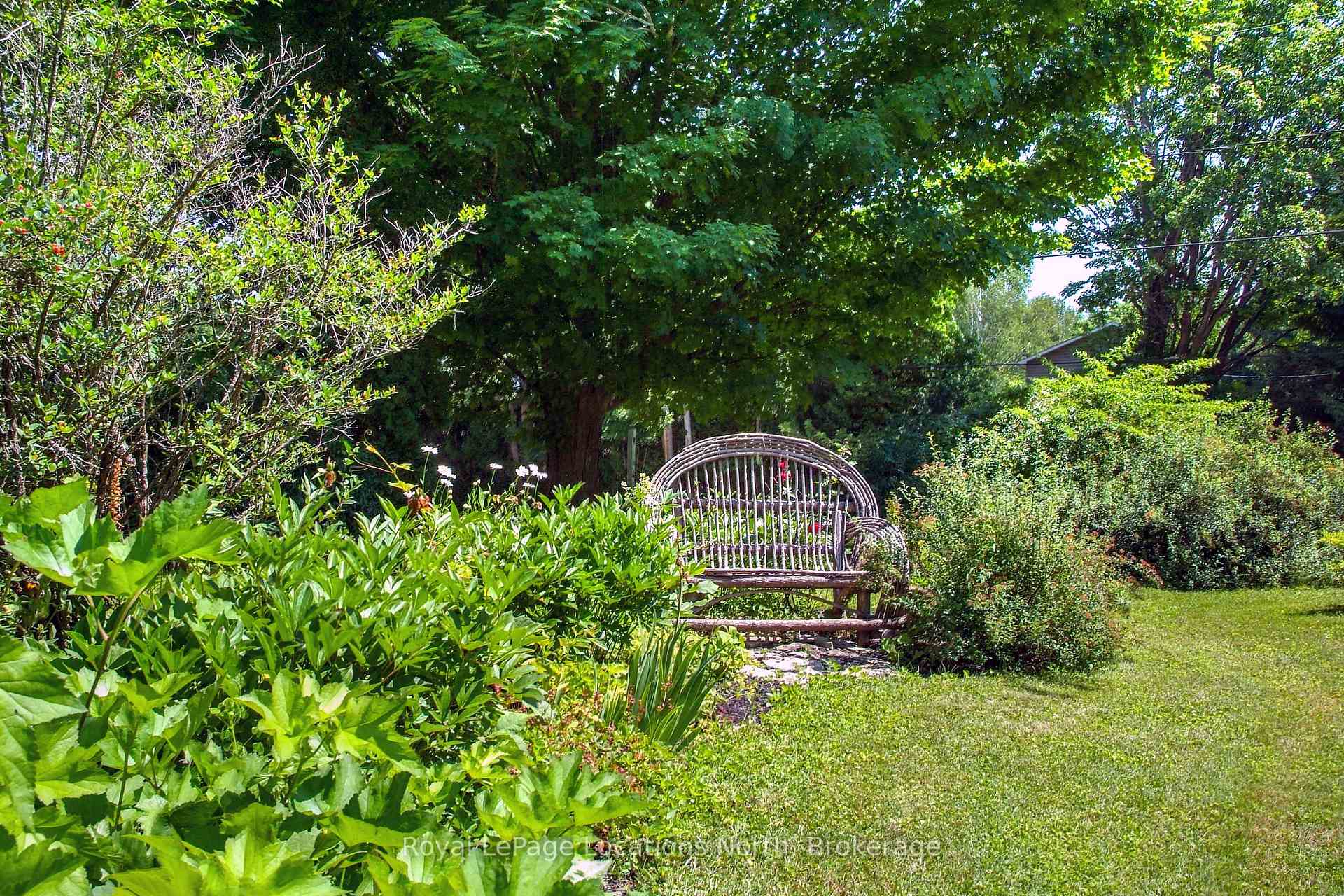 Photo 5 of 68 Centre Street, Meaford — HOMEH