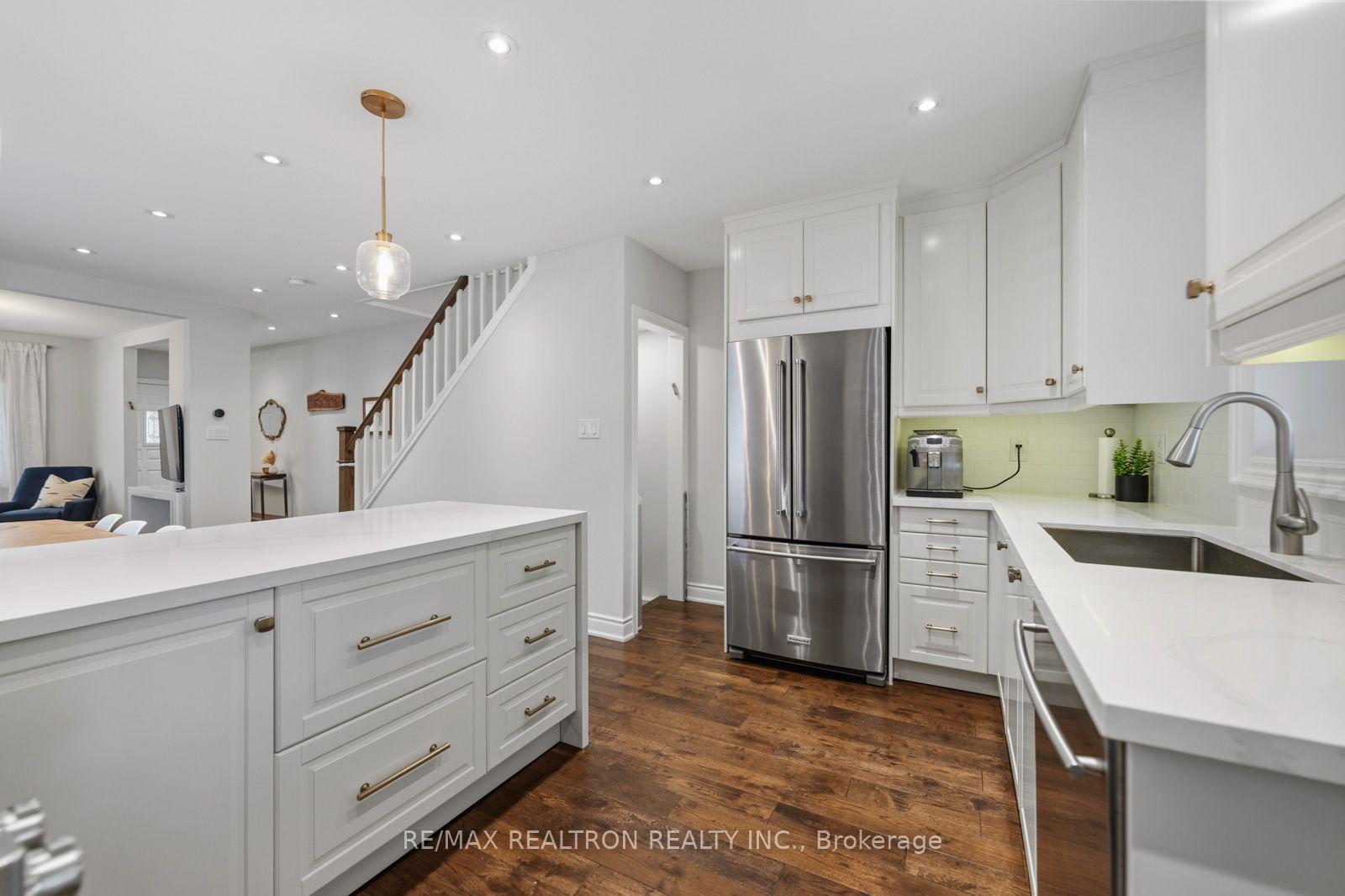 Photo 11 of 4 Normanna Avenue, Toronto, Oakwood Village — HOMEH