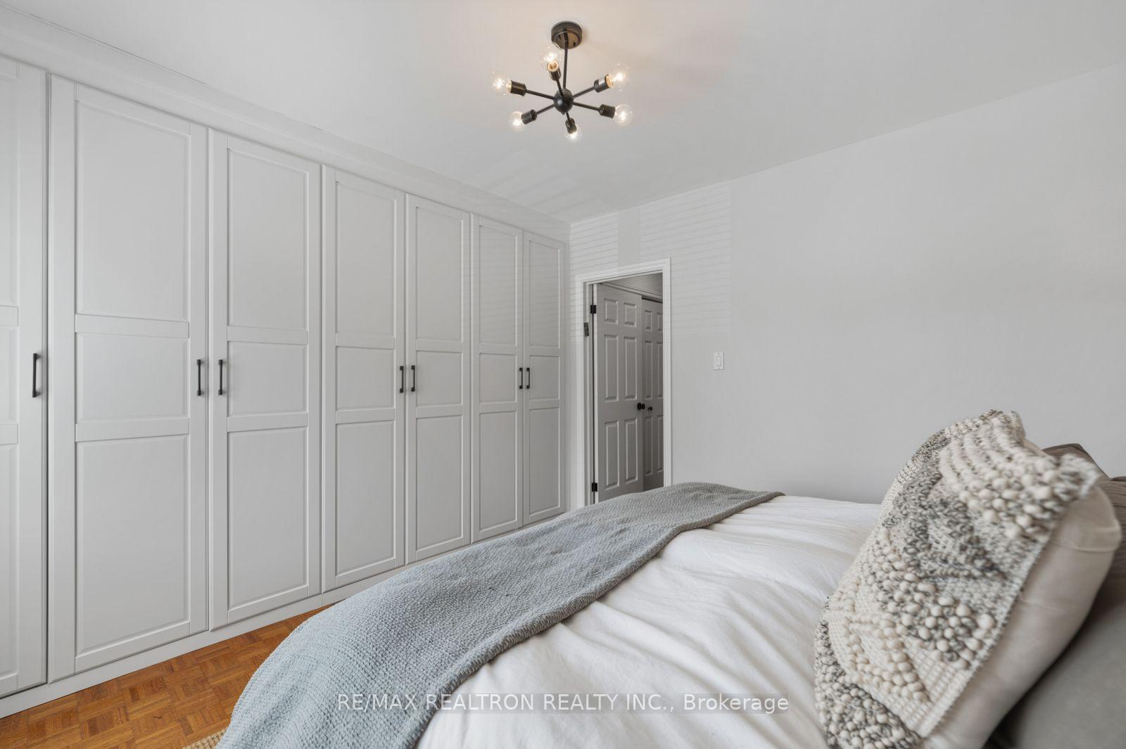 Photo 15 of 4 Normanna Avenue, Toronto, Oakwood Village — HOMEH