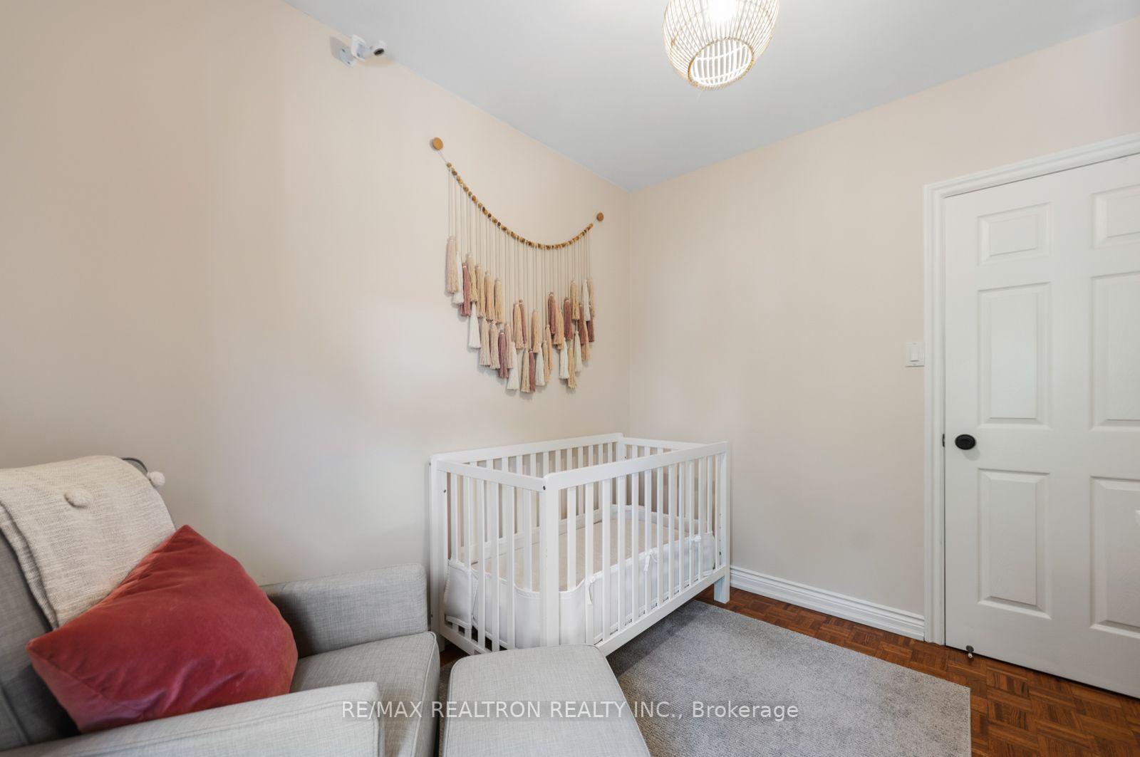 Photo 17 of 4 Normanna Avenue, Toronto, Oakwood Village — HOMEH
