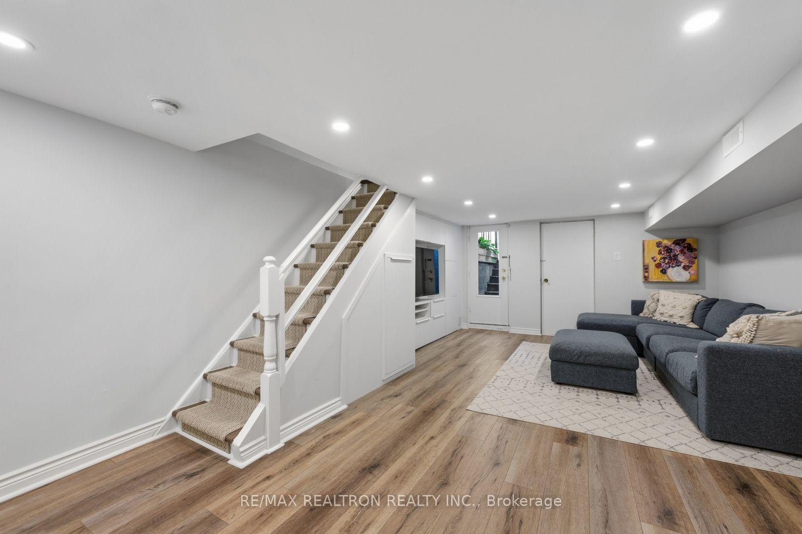 Photo 21 of 4 Normanna Avenue, Toronto, Oakwood Village — HOMEH